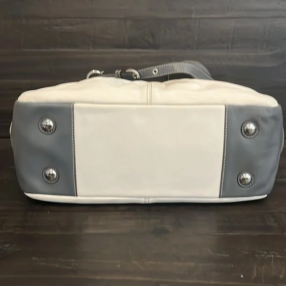 Coach East West Pleated Leather Gallery Satchel - F13759 - Picture 6 of 10